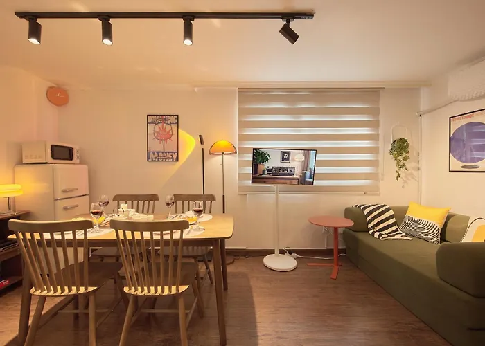公寓 Sowol Haus - Cozy 2 Bedroom Duplex Near Itaewon 首爾